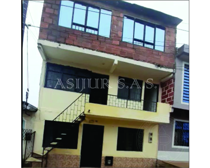 CASA EN BARRIO MODELIA
